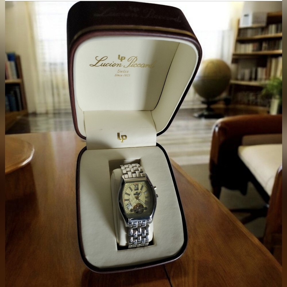 Vtg. Unisex Automatic Lucien Piccard Cronograph Watch